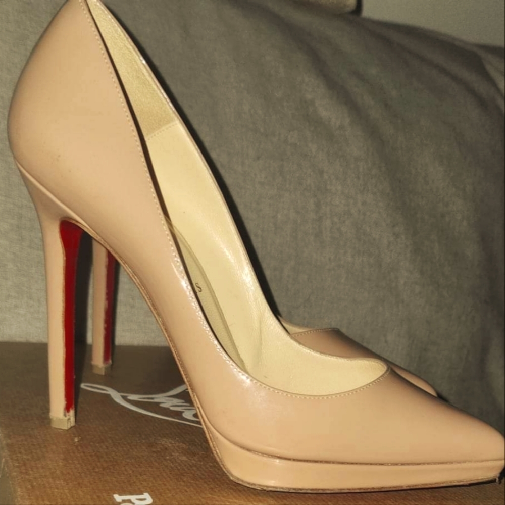 Christian Louboutin Pigalle Plato 120 36.5